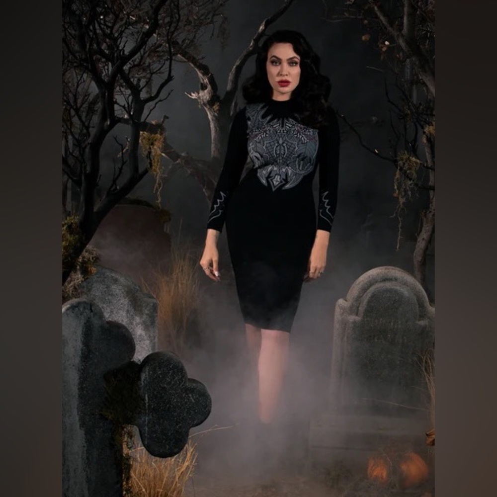 Sleepy Hollow Hessian Dress in Black